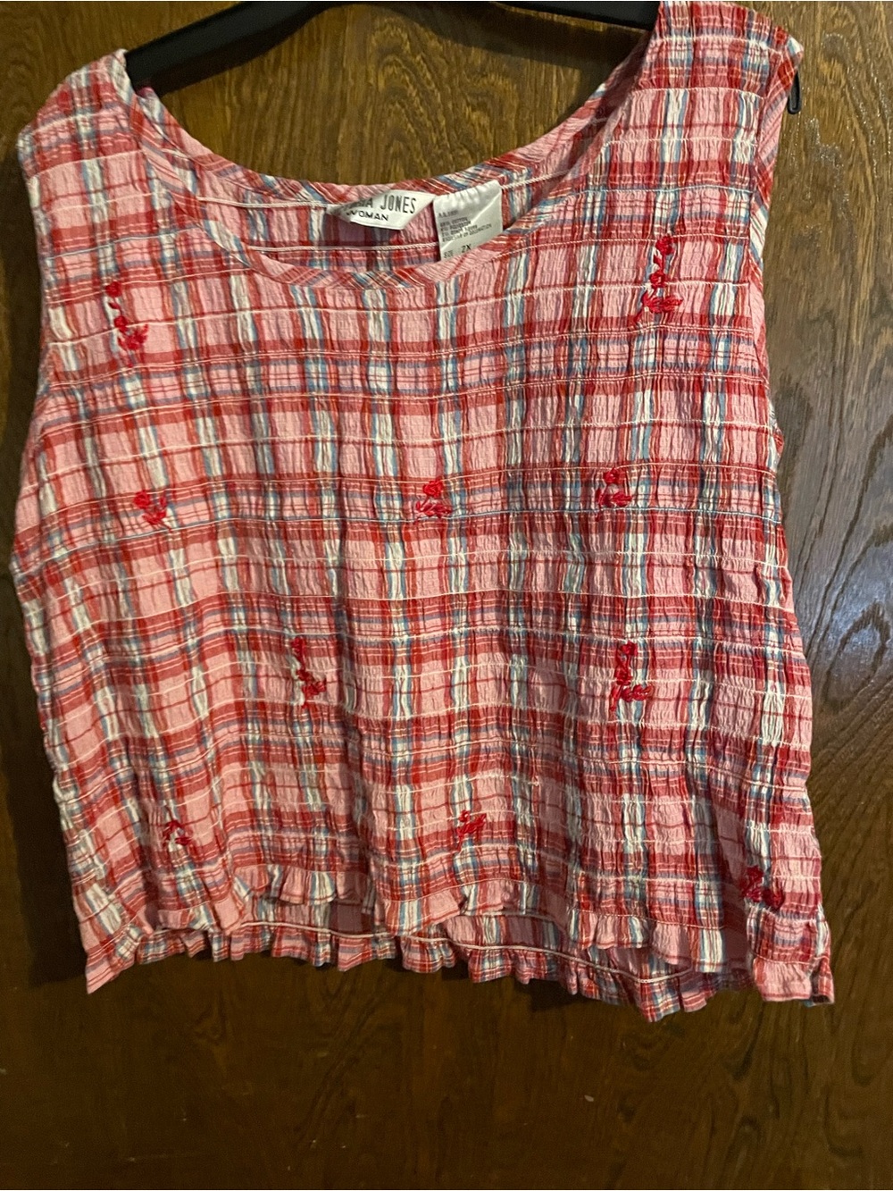Jones New York Red and White Plaid Sleeveless Blouse